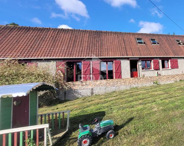 Charmante longère rénovée avec vue dégagée et dépendance