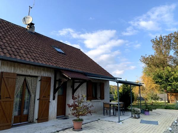 Jolie maison avec piscine