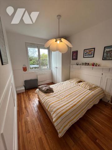 Lorient Merville , Maison rénovée- 86m2 hab - patio