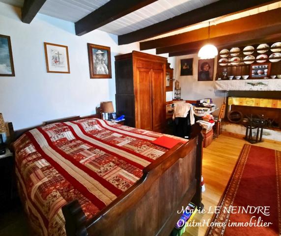 À vendre – Maison en pierre au charme atypique à Plouray (56)