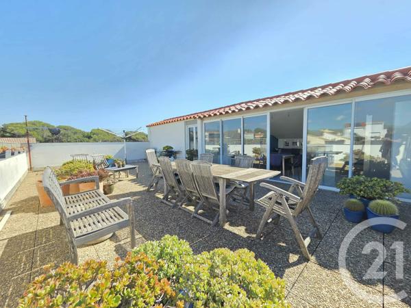 Maison à vendre  10 pièces - 450 m2 SIX FOURS LES PLAGES - 83