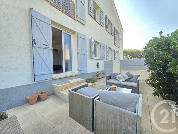 Maison à vendre  10 pièces - 450 m2 SIX FOURS LES PLAGES - 83