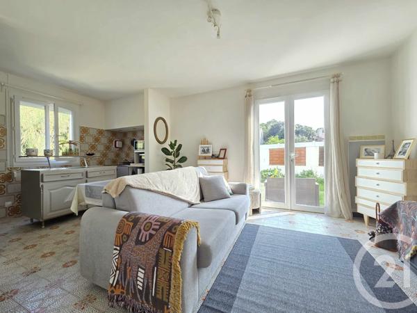 Maison à vendre  10 pièces - 450 m2 SIX FOURS LES PLAGES - 83