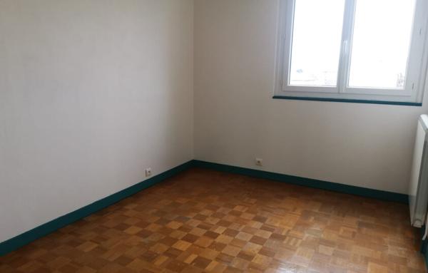 Grand appartement T4/T5 Quartier Châteauvert