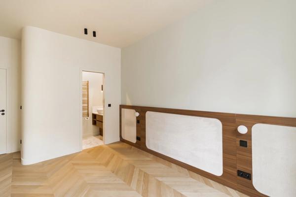 Appartement Paris 9e - ESTIENNE D'ORVES / BLANCHE