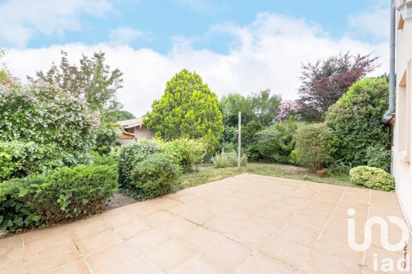 Maison 4 pièces de 81 m² à Castelginest (31780)