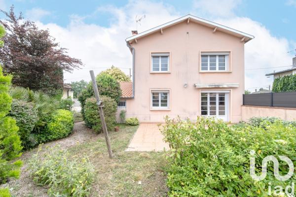 Maison 4 pièces de 81 m² à Castelginest (31780)