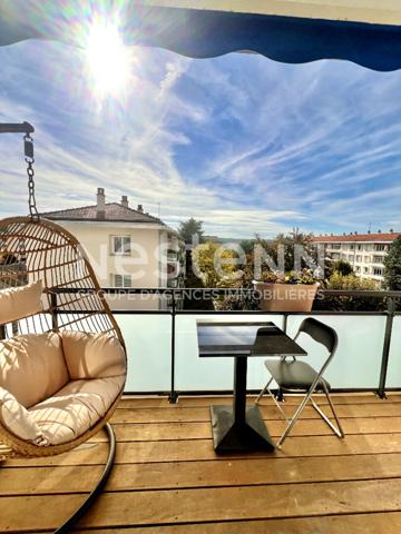 Appartement 3 pièces avec balcon au Centre de Tassin la Demi Lune