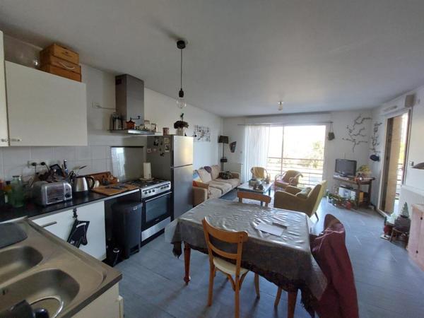 Appartement T4 à louer - 77 m² (réf : 575532)