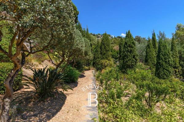 Le Lavandou, Maison 6 Chambres -  207 m² à vendre