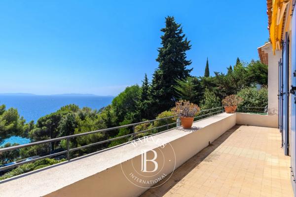 Le Lavandou, Maison 6 Chambres -  207 m² à vendre