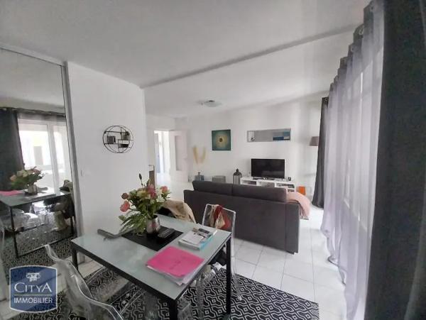 Appartement à louer 2 pièces 56.03m² Pau (64000)