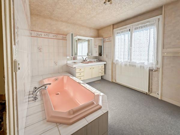 Maison Saint Leger Du Bourg Denis 4 pièce(s) 116 m2