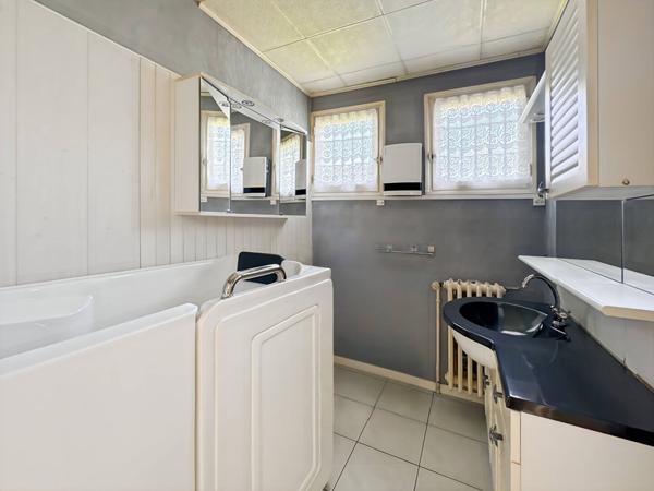 Maison Saint Leger Du Bourg Denis 4 pièce(s) 116 m2