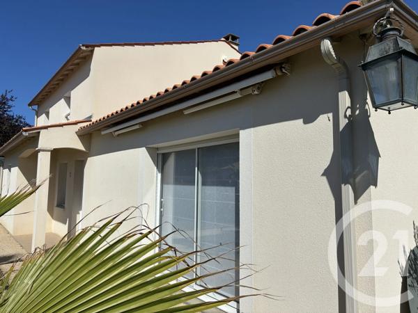 Maison à vendre  5 pièces - 160,42 m 2   FOURAS  - 17