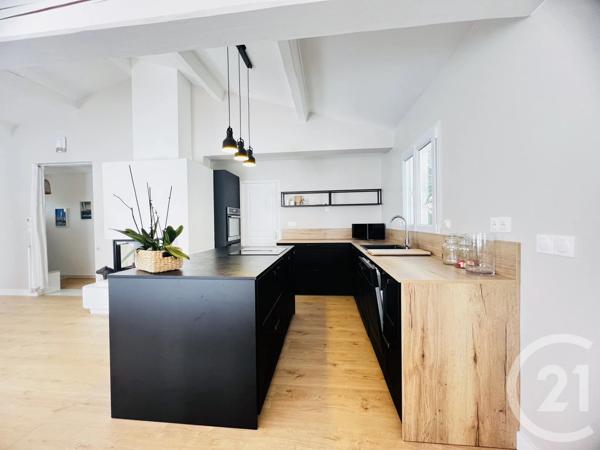 Maison à vendre  5 pièces - 160,42 m 2   FOURAS  - 17