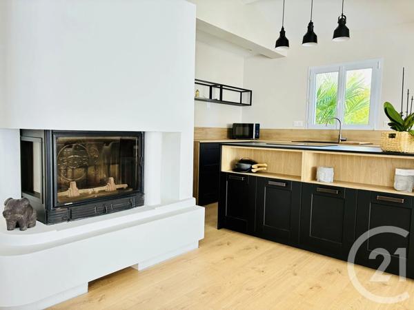 Maison à vendre  5 pièces - 160,42 m 2   FOURAS  - 17