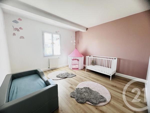 Maison à vendre  5 pièces - 160,42 m 2   FOURAS  - 17
