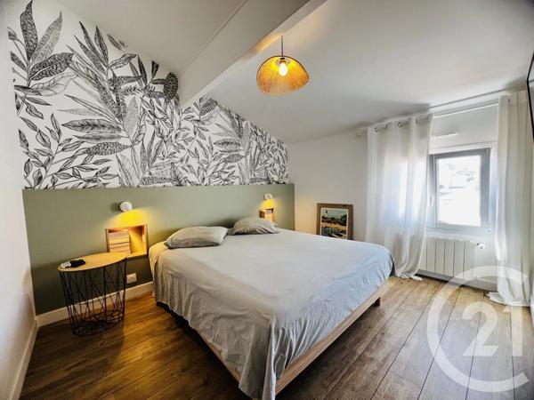 Maison à vendre  5 pièces - 160,42 m 2   FOURAS  - 17