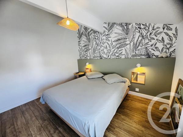 Maison à vendre  5 pièces - 160,42 m 2   FOURAS  - 17