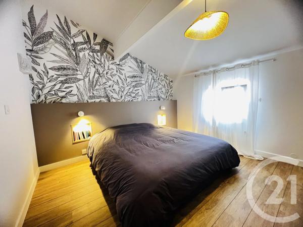 Maison à vendre  5 pièces - 160,42 m 2   FOURAS  - 17