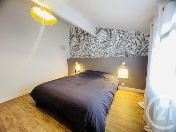 Maison à vendre  5 pièces - 160,42 m 2   FOURAS  - 17