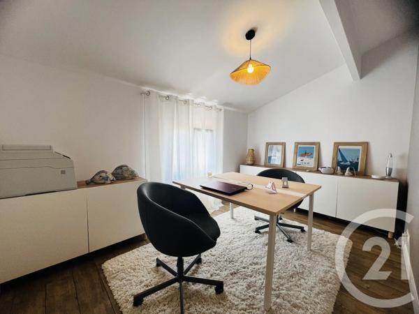 Maison à vendre  5 pièces - 160,42 m 2   FOURAS  - 17