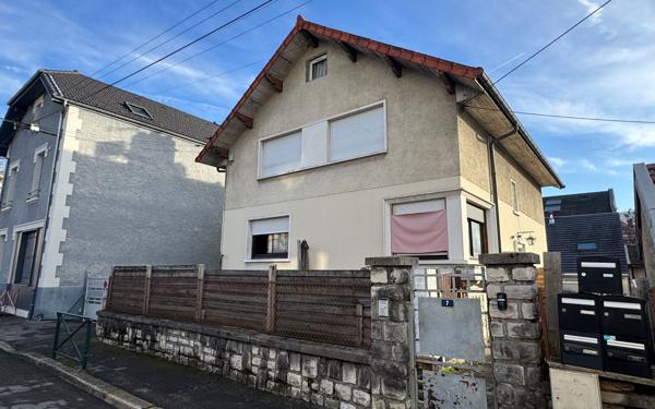 Appartement à vendre    3 pièces • 77,49 m2 Aix-les-Bains