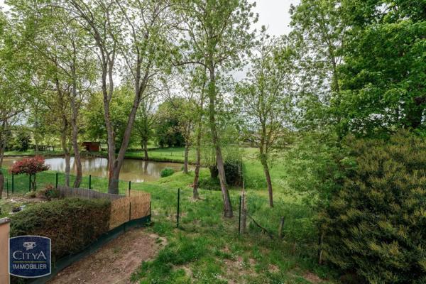 Maison à louer 4 pièces 78.6m² Vendat (03110)