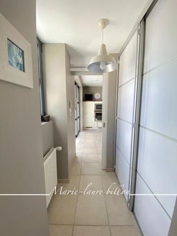 Maison à vendre 5 pièces LA GARNACHE (85), maison de ville 4 chambres, jardinet et garage