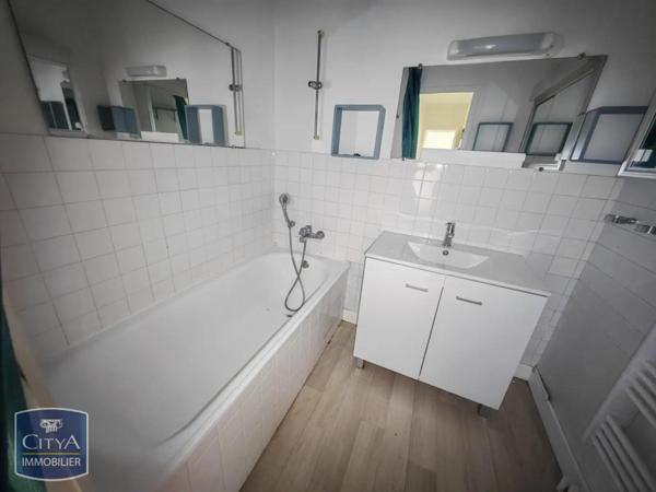 Maison à louer 4 pièces 119.9m²