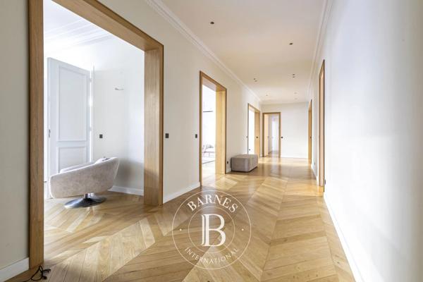 Paris 7ème, Appartement 4 Chambres -  328 m² à vendre