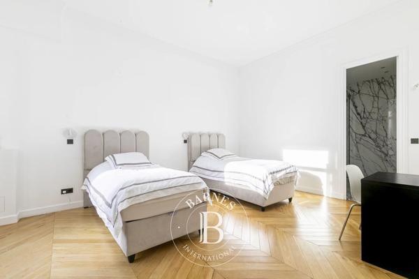 Paris 7ème, Appartement 4 Chambres -  328 m² à vendre