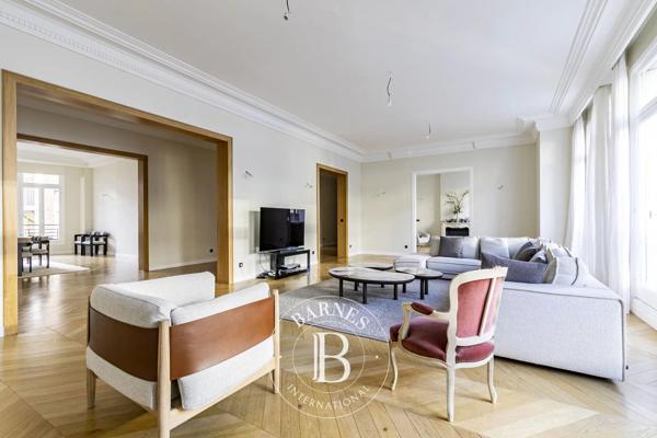 Paris 7ème, Appartement 4 Chambres -  328 m² à vendre