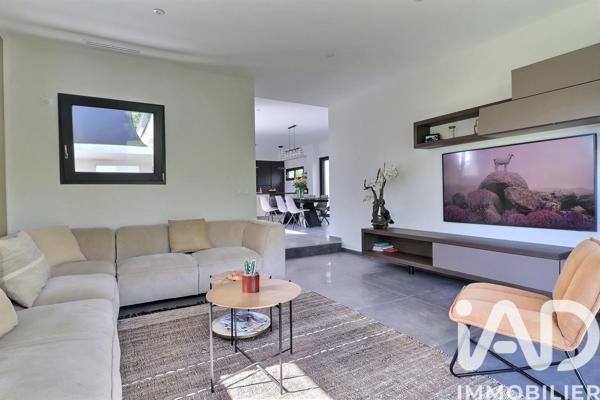 Maison à vendre 7 pièces 175 m² Flassans-sur-Issole