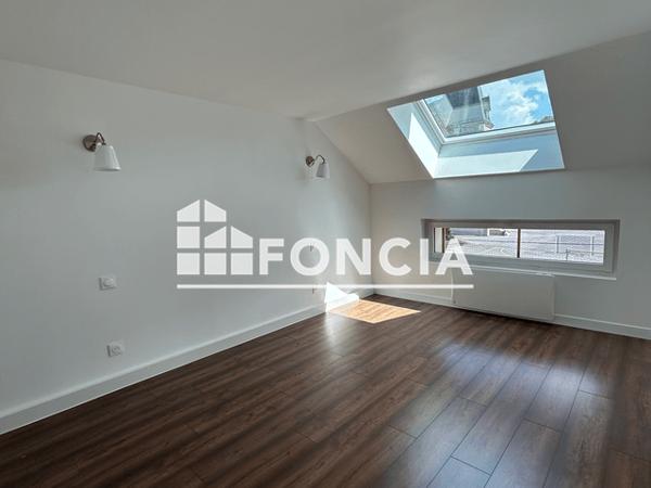 Location Appartement 2 pièces 62.57 m² - 17/19 PLACE HELENE CYMINSKI Rethel 08300