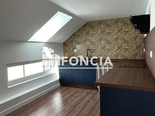 Location Appartement 2 pièces 62.57 m² - 17/19 PLACE HELENE CYMINSKI Rethel 08300