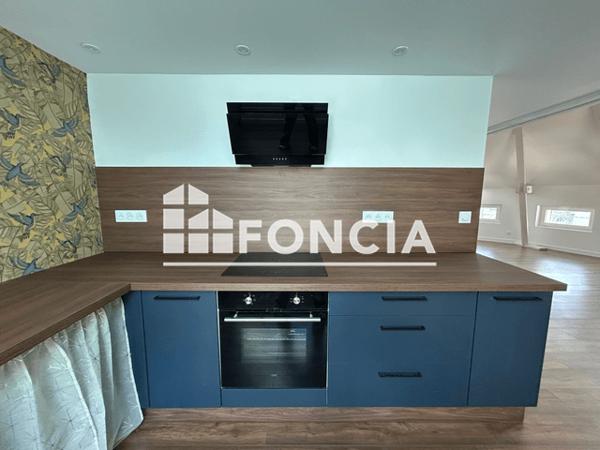Location Appartement 2 pièces 62.57 m² - 17/19 PLACE HELENE CYMINSKI Rethel 08300