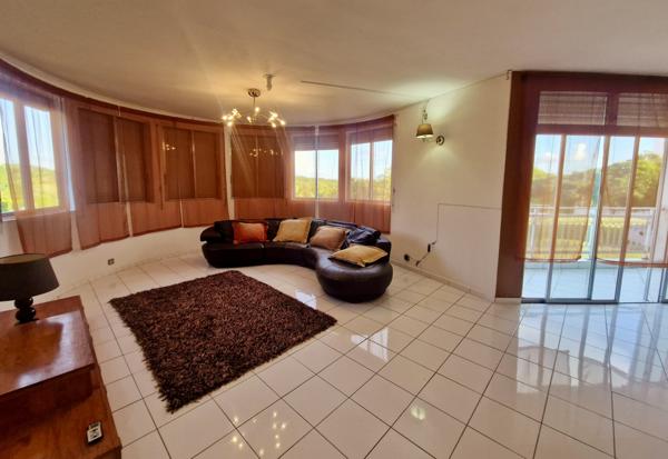 Petit-Canal (97131) Haut de villa T3 bis, meublé, Calme à Petit-Canal