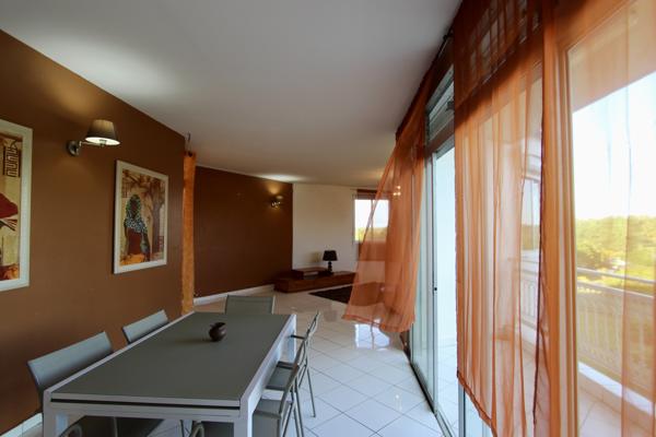 Petit-Canal (97131) Haut de villa T3 bis, meublé, Calme à Petit-Canal