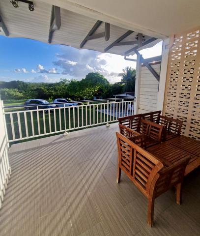 Petit-Canal (97131) Haut de villa T3 bis, meublé, Calme à Petit-Canal