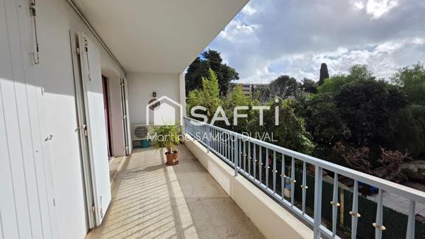 Tamaris T3 de 81m2 environ premier étage avec ascenseur dans une résidence sécurisée