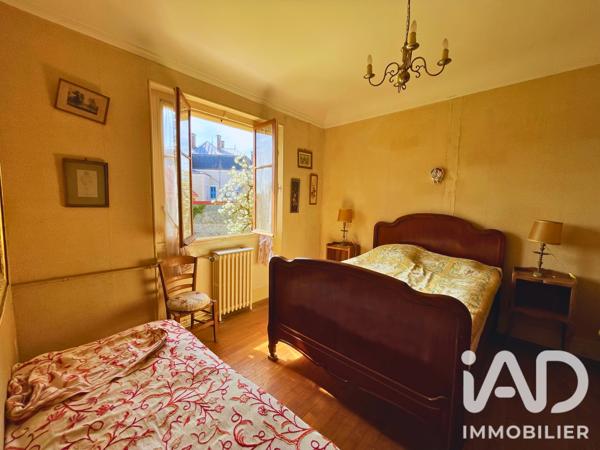 Maison à vendre 10 pièces 187 m² Entrains-sur-Nohain