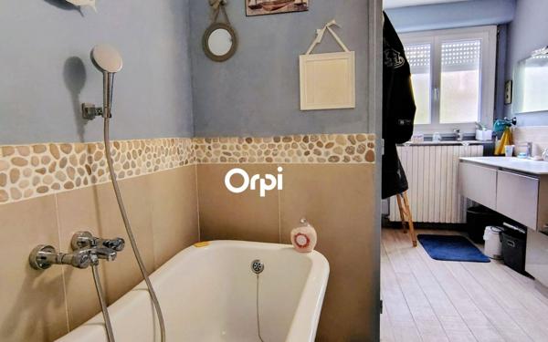 Maison à vendre    5 pièces •  Marennes