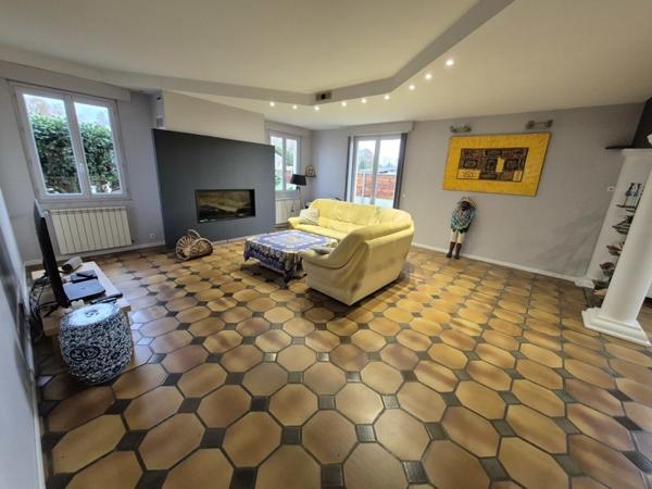 Maison à vendre |  Biganos |  8 pièces | 223 m²