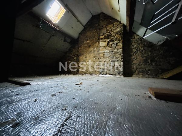 À vendre Lagraulière Maison en pierre à rénover proche du bourg