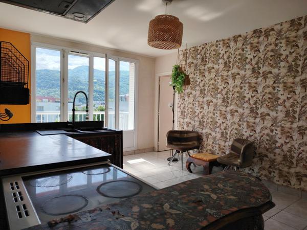 Appartement à SAINT-MARTIN-D'HERES, 38400 - 3 pièces 53m²