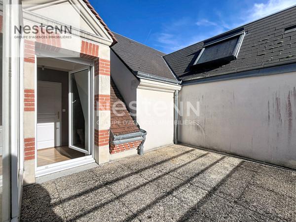 AU SUD D'ORLEANS - 12 min - SUPERBE APPARTEMENT DE 40M2 AVEC TERRASSE - PARKING et LOCAL VELOS