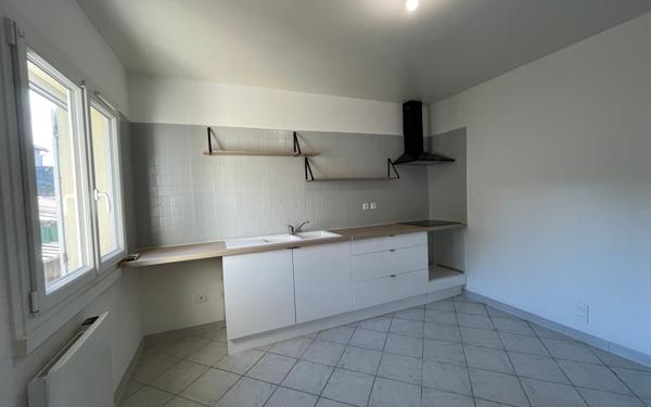 Maison à louer    3 pièces •  Vergèze