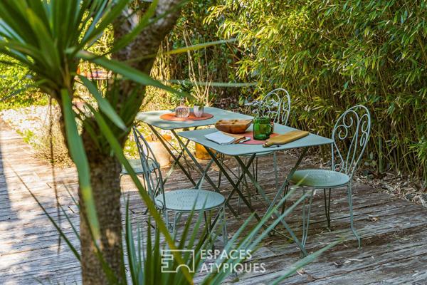 Villa confidentielle aux prestations remarquables, nichée dans un écrin de verdure